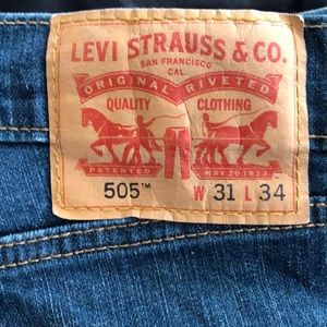505 Levi’s worn only once! Regular fit.